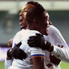 Militao se come a Alaba