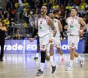 El Armani vuela con Napier, sigue vivo y clasifica al Madrid