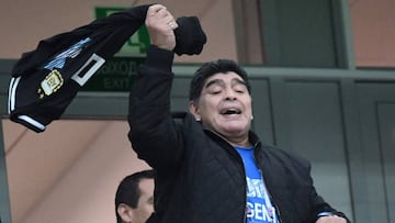 Diego Maradona exige reunión con los jugadores tras debacle