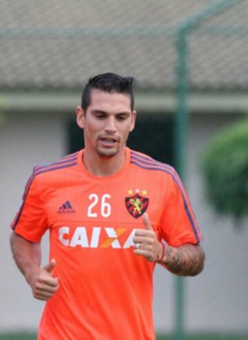 Mark González retornó al exterior tras firmar en el Sport Recife de Brasil.