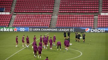 Entrenamiento del Sevilla en Eindhoven.