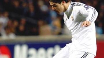 Cristiano varía la técnica de sus 'Tomahawk'