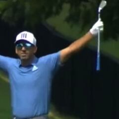 El golpe es una locura y lo que dice Sergio García mientras la bola vuela es una genialidad