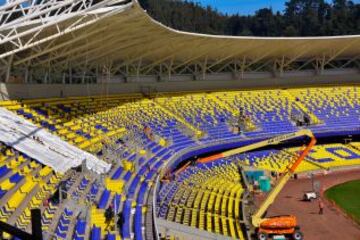 A toda marcha están los trabajos de remodelación del estadio municipal Ester Roa Rebolledo.