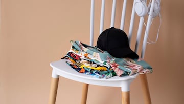 Una psicóloga advierte del significado de tener ropa amontonada encima de la silla: “La norma para el indeciso”