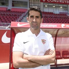 El Sevilla destituye a Paco Gallardo, técnico del filial