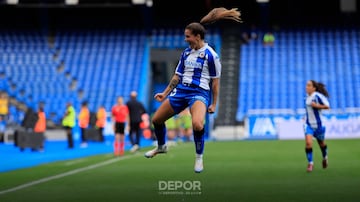 Millene Cabral celebra el gol anotado al Madrid CFF en Riazor.