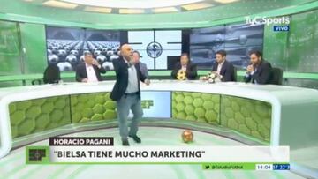 Periodista argentino estalla y arremete contra Marcelo Bielsa