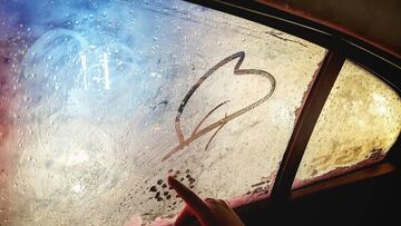 El truco del jabón para que tu coche no se empañe: eficacia asegurada