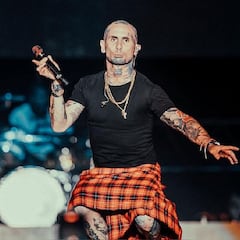 Vocalista de Ke Personajes protagoniza violenta pelea y queda registrado en video: golpeó a dos sujetos