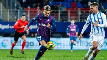 Arana durante su debut ante el Alavés