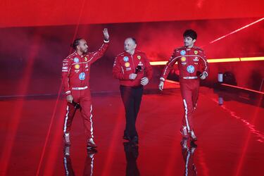 El Ferrari será pilotado por el británico y 6 veces campeón del mundo Lewis Hamilton y el piloto monegasco Charles Leclerc.