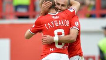 Los jugadores del Spartak celebran el gol.