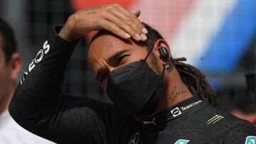 Mercedes&#039; British driver Lewis Hamilton warms up prior the Formula One Austrian Grand Prix at the Red Bull Ring race track in Spielberg, Austria, on July 4, 2021. (Photo by CHRISTIAN BRUNA / AFP)