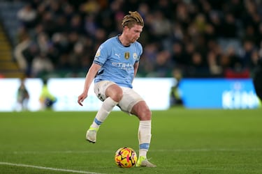 La MLS y Arabia Saudita han surgido como destinos para el futuro del futbolista belga. Sin embargo, el propio jugador de los ‘Citizens’ no presta atención a esos rumores.