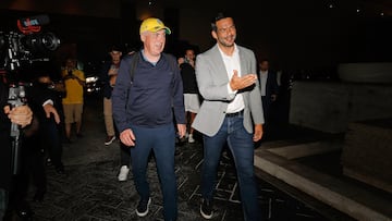 Carlos Ancelotti junto a Samir Xaud, presidente de la CBF en la llegada del técntico italiano a Brasil