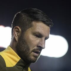 Gignac y los goles que lo separan de las leyendas