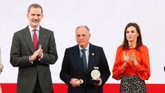 Tebas con los Reyes