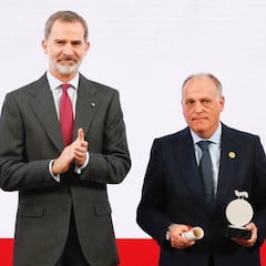 LaLiga recibe la acreditación de Embajador Honorario de la Marca España de la Casa Real
