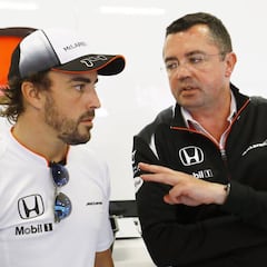 McLaren "considera" cambiar Honda por Mercedes este año