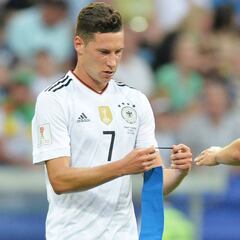 Chile juega con una Alemania que está lejos de ser un 'equipo B'