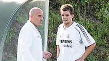 Woodgate y del Corral.