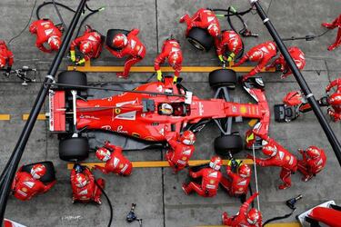 Hamilton victorious in China