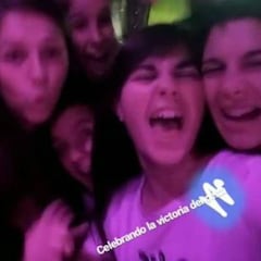 Una jugadora del Depor la lía al celebrar la victoria... del Celta