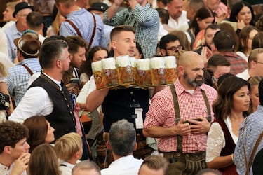 En las primeras ediciones, el evento principal de cada Oktoberfest eran las carreras de caballos. Desde hace más de medio siglo, lo es la cerveza.