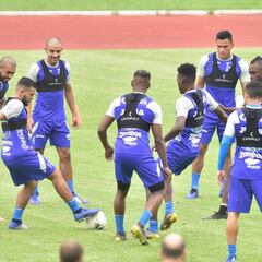 Honduras mueve el 11 para enfrentar a Curazao en Copa Oro