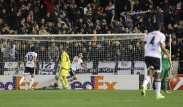 Negredo celebra el 4-0.