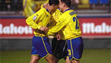 <b>ERA SU PENALTI</b>. Jorge López culminó anotando el penalti lo que él había iniciado con una excelente jugada.