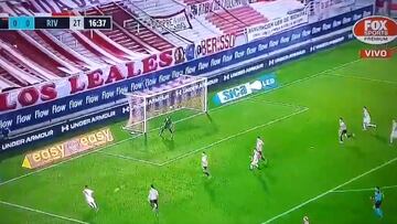 Precisión en su máxima expresión en el gol de Suárez para River