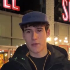 Tropieza con un “mercado español” en Nueva York y no queda nada convencido cuando pide lo más español