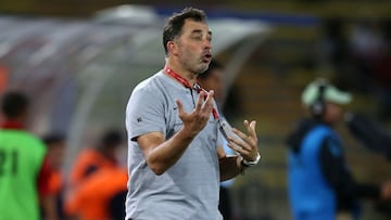 El ex DT de la U regresó a la Roja para iniciar su tercer período trabajando en la Selección. Será el entrenador de la Sub 17 y, además, liderará un novedoso proyecto.