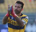 ¡No lo podrás creer! Buffon posó con la camiseta de Colo Colo