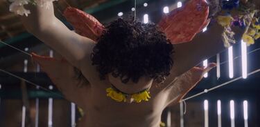 Así es el terrible método de tortura que sufrimos en ‘Vikingos’ y ‘Midsommar’: ¿es anatómicamente posible?