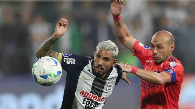 La mano en el área no cobrada que indigna a los hinchas de la U: lo del árbitro es increíble