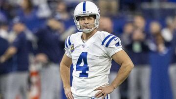 El kicker se despide de la NFL tras 24 años de carrera profesional, en las que se convirtió en líder histórico en puntos de la liga.