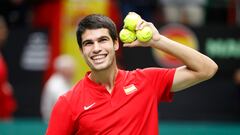 Alcaraz gana y España ya está en cuartos