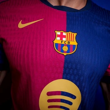 Detalle del torso de la camiseta del equipo masculino.