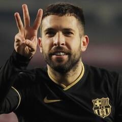 Alba 'llama' a Luis Enrique