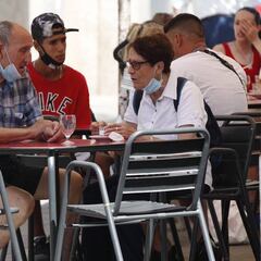 El consejo de Fauci, el virólogo más reconocido de EEUU sobre los restaurantes