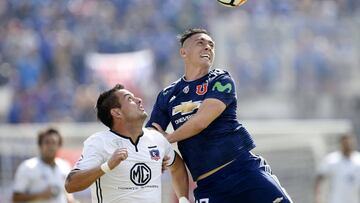 Futbol, Universidad de Chile vs Colo Colo
 Novena fecha, campeonato nacional 2018
 El jugador de Universidad de Chile Rodrigo Echeverria, derecha, disputa el balon con Octavio Rivero de Colo Colo durante el partido de primera division en el estadio Nacional de Santiago, Chile.
 15/04/2018
 Andres Pina/Photosport
 
 Football, Universidad de Chile vs Colo Colo
 9th date, National Championship 2018
 Universidad de Chile&#039;s player Rodrigo Echeverria, right, battles for the ball against Octavio Rivero of Colo Colo during the first division football match held at the National stadium in Santiago, Chile.
 15/04/2018
 Andres Pina/Photosport