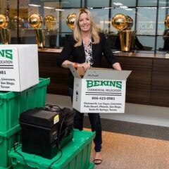 'Madre de Dragones': Jeanie Buss, la mujer que resucitó a los Lakers