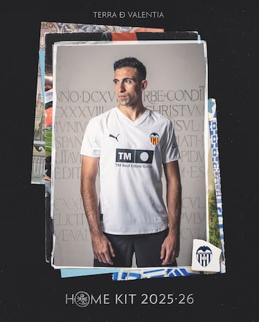 Puma ha decidido que el nuevo conjunto del club valenciano destaque por su pureza, ya que no presenta ningún diseño. El escudo de los chés estará bordado sobre una camiseta blanca, con los patrocinadores en negro. Además, los murciélagos se unen al Barça, Real Madrid y Atlético con el lanzamiento de una camiseta oficial a parte, la cual está valorada en 145 euros.