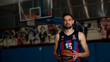 Tomas Satoransky, base del Barça, posa para AS en las instalaciones del conjunto azulgrana.