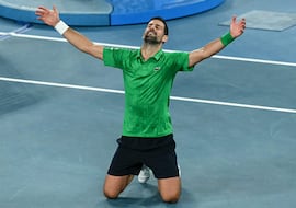 Djokovic nunca muere: undécima final en Australia y sueña con el 25º