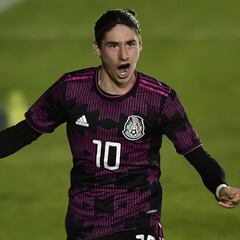 Marcelo Flores ya reportó con el Tri para partido contra Chile