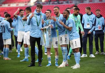 Puede que sea el menor de los títulos de los que se juegan en Inglaterra pero la realidad es que al City de Guardiola se le da realmente bien. El 25 de abril el conjunto de Manchester ganó su cuarta Copa de la Liga (Carabao Cup) consecutiva tras imponerse al Tottenham (2-1).